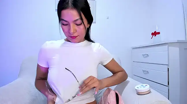 barbie brunette3 online show from 03-04-25, 12:50