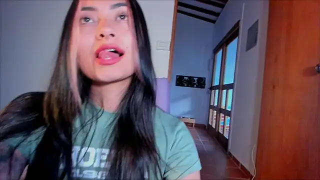 Lauren A online show from 01-17-25, 10:23