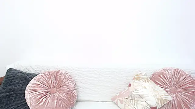 Snapshot of RebecaMur chatting on 09-13-25, 04:40 RebecaMur online show from 09-13-25, 04:40