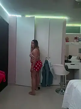 Snapshot of DarianaGuzz chatting on 03-10-25, 06:05 DarianaGuzz online show from 03-10-25, 06:05