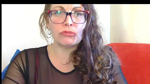 HeyyImHarlowe online show from 12-14-24, 03:04