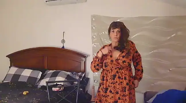 HeyyImHarlowe online show from 12-17-24, 12:00