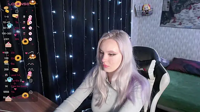 Snapshot of VikaPowers chatting on 12-20-24, 06:13 VikaPowers online show from 12-20-24, 06:13