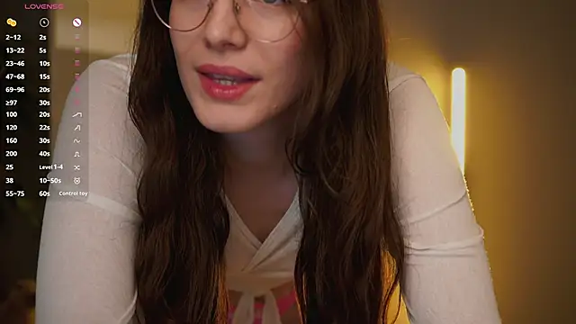 Ester Hill online show from 09-10-25, 01:27