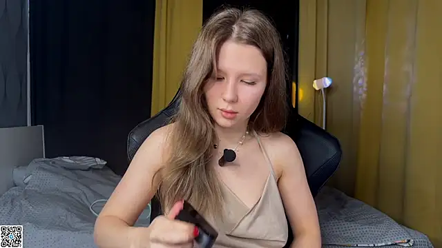 Ameliia castro online show from 10-27-25, 09:02