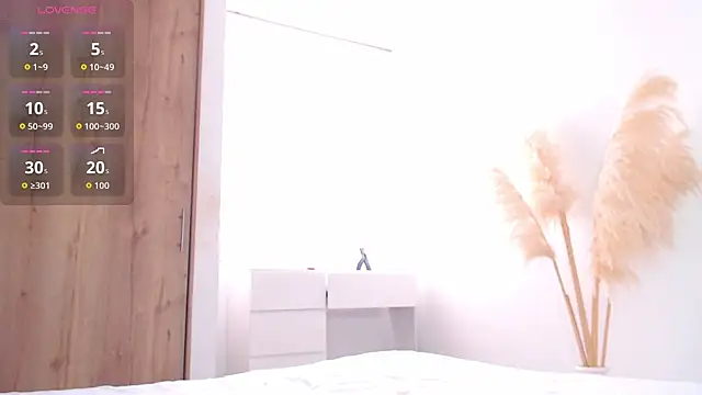 Snapshot of dollface17 chatting on 09-14-25, 04:39 dollface17 online show from 09-14-25, 04:39