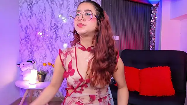 Snapshot of chloe_blue chatting on 02-22-25, 03:03 chloe blue online show from 02-22-25, 03:03