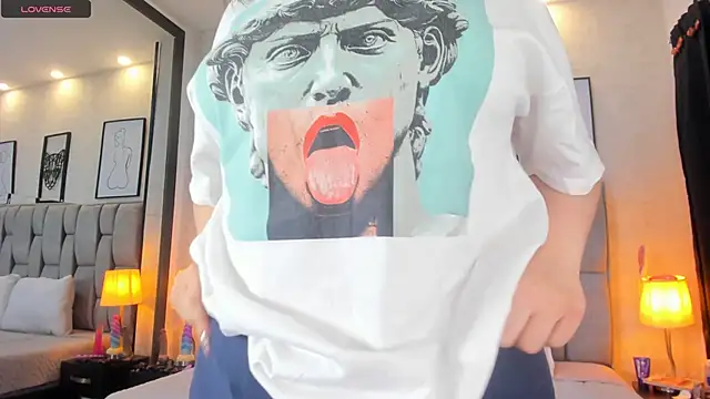 sweet--emily online show from 12-17-24, 09:28