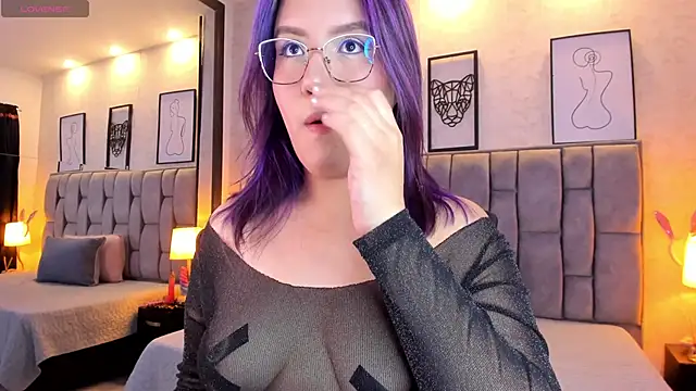 sweet--emily online show from 01-18-25, 04:15