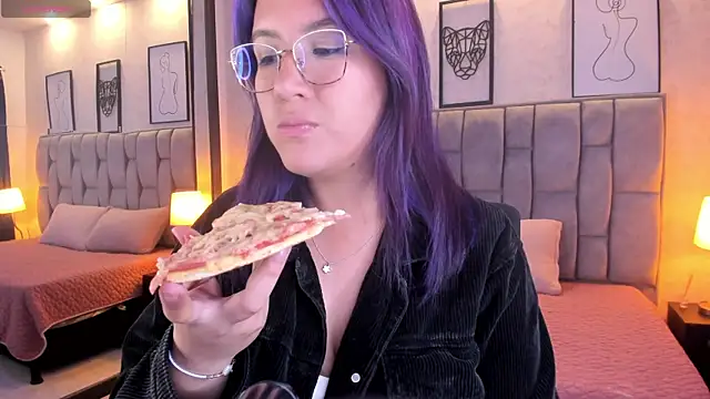 sweet--emily online show from 01-28-25, 07:00