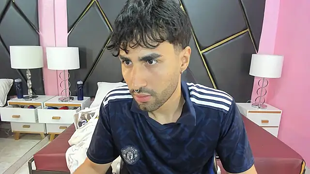 MilanZaire online show from 11-19-25, 11:05