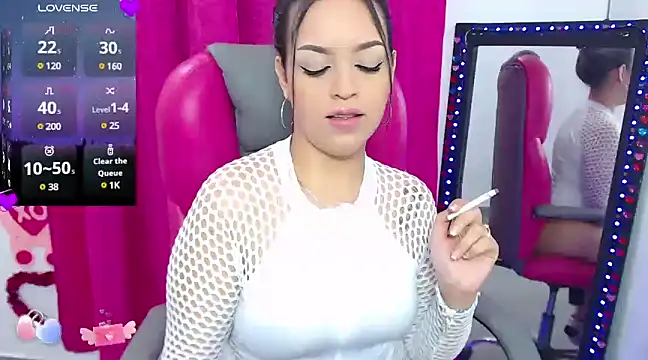 krysten ritter2 online show from 12-07-24, 08:11