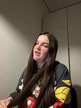 Karolina llove online show from 12-03-25, 05:59