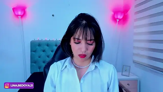 lina bedoya  online show from 01-28-25, 11:49