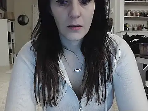 CrystalLakeXO online show from 01-25-25, 06:23