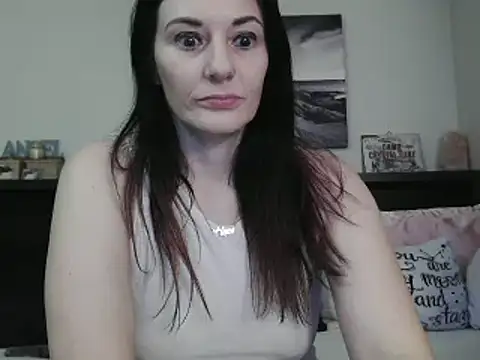 CrystalLakeXO online show from 02-04-25, 06:04