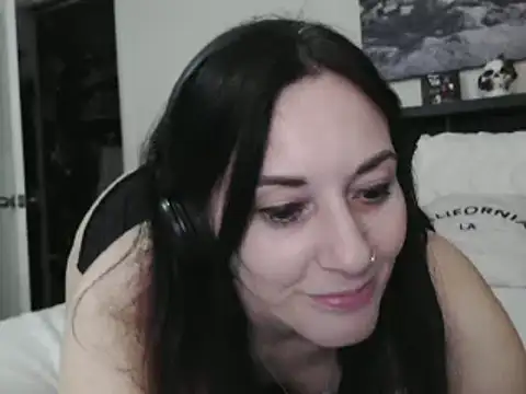 CrystalLakeXO online show from 02-06-25, 09:22