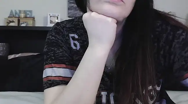 CrystalLakeXO online show from 03-21-25, 05:11