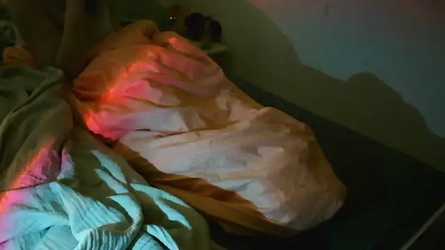 Everydayonli online show from 10-12-25, 08:35