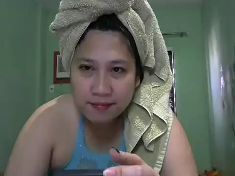 Snapshot of sweetsexysmile chatting on 09-11-25, 01:06 sweetsexysmile online show from 09-11-25, 01:06