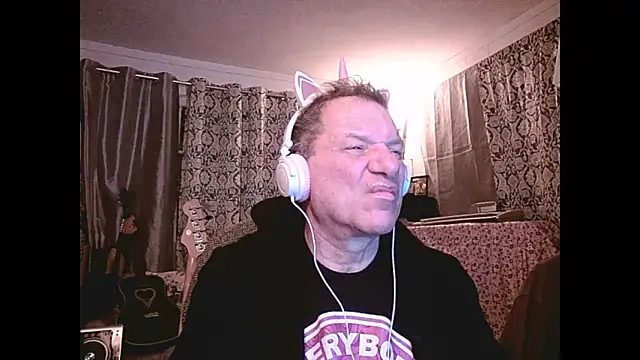 Snapshot of coryassman chatting on 12-13-24, 12:39 coryassman online show from 12-13-24, 12:39