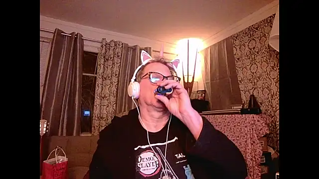 Snapshot of coryassman chatting on 01-03-25, 12:19 coryassman online show from 01-03-25, 12:19