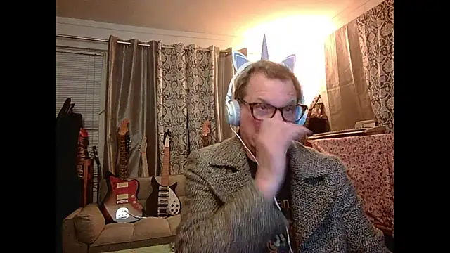 Snapshot of coryassman chatting on 01-12-25, 12:33 coryassman online show from 01-12-25, 12:33
