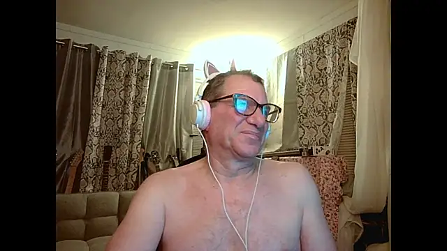 Snapshot of coryassman chatting on 02-02-25, 02:24 coryassman online show from 02-02-25, 02:24