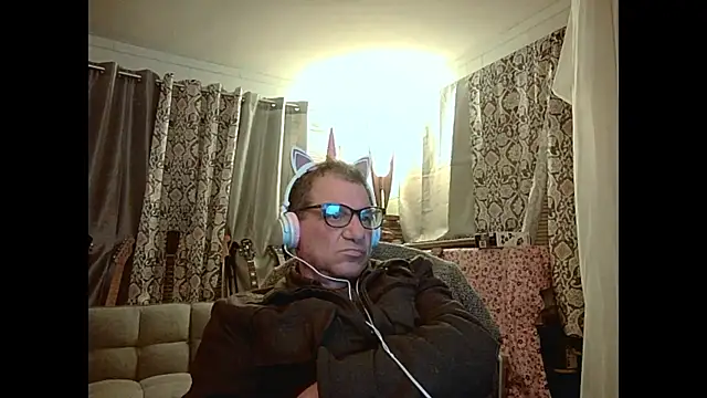 Snapshot of coryassman chatting on 02-03-25, 07:29 coryassman online show from 02-03-25, 07:29