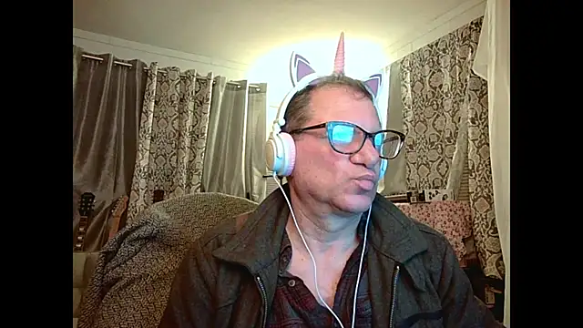 Snapshot of coryassman chatting on 02-05-25, 08:11 coryassman online show from 02-05-25, 08:11