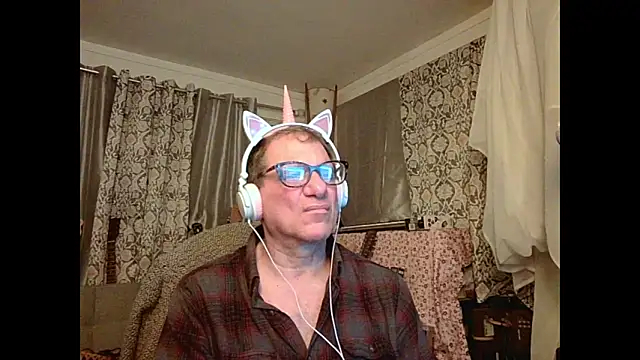 Snapshot of coryassman chatting on 02-11-25, 11:21 coryassman online show from 02-11-25, 11:21