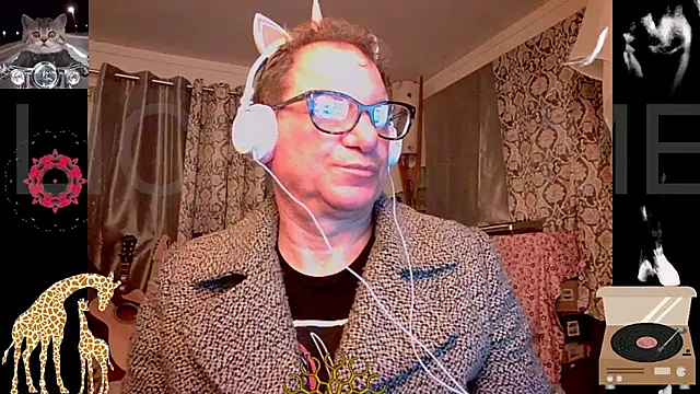 Snapshot of coryassman chatting on 02-25-25, 10:58 coryassman online show from 02-25-25, 10:58