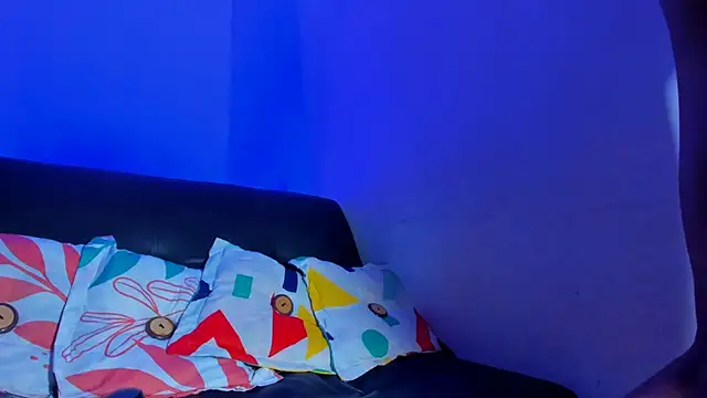 Snapshot of emperatrizhotwolf chatting on 02-24-25, 07:44 emperatrizhotwolf online show from 02-24-25, 07:44