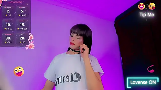 Snapshot of emperatrizhotwolf chatting on 10-16-25, 11:17 emperatrizhotwolf online show from 10-16-25, 11:17