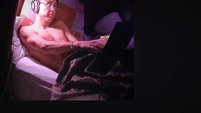 YouLikeBigDick9 online show from 01-31-25, 08:22