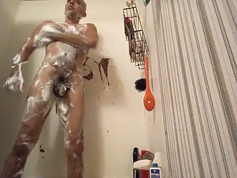 Xoc8  online show from 12-31-24, 01:15