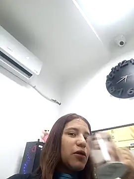 AnthonelaDuque online show from 03-18-25, 11:41