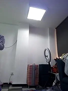 AnthonelaDuque online show from 11-23-25, 11:32