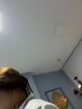 Snapshot of AnthonelaDuque chatting on 02-23-26, 11:29 AnthonelaDuque online show from 02-23-26, 11:29