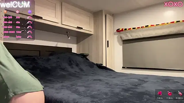 Snapshot of foreverkinky chatting on 01-20-25, 01:07 foreverkinky online show from 01-20-25, 01:07