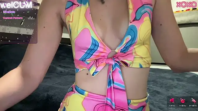 Snapshot of foreverkinky chatting on 02-24-25, 01:24 foreverkinky online show from 02-24-25, 01:24