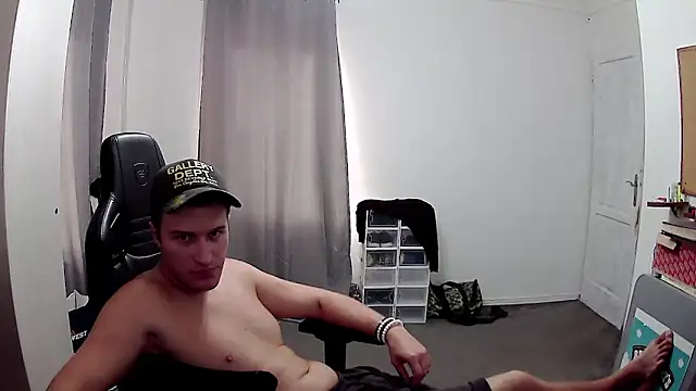 PKrisztian online show from 09-27-25, 03:17