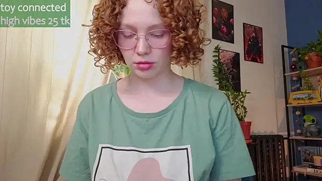 Snapshot of _lightmyfire chatting on 02-28-25, 08:53  lightmyfire online show from 02-28-25, 08:53