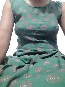 rituporna2004 online show from 12-19-24, 12:24