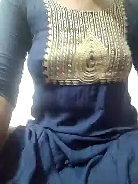 rituporna2004 online show from 12-26-24, 06:19