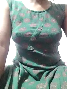 rituporna2004 online show from 01-18-25, 06:56