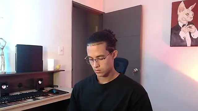 Snapshot of alejo_x3 chatting on 02-15-25, 12:04 alejo x3 online show from 02-15-25, 12:04