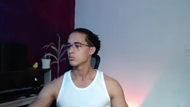 Snapshot of alejo_x3 chatting on 03-09-25, 09:14 alejo x3 online show from 03-09-25, 09:14