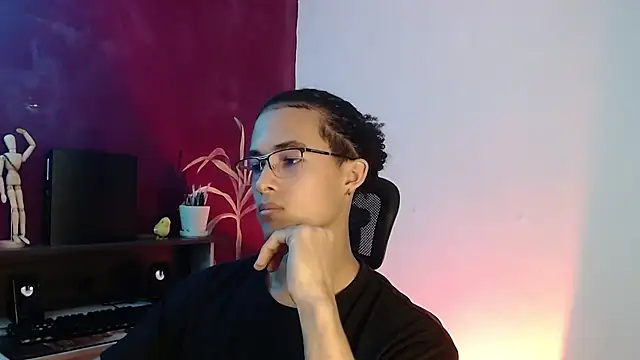 Snapshot of alejo_x3 chatting on 03-23-25, 01:53 alejo x3 online show from 03-23-25, 01:53