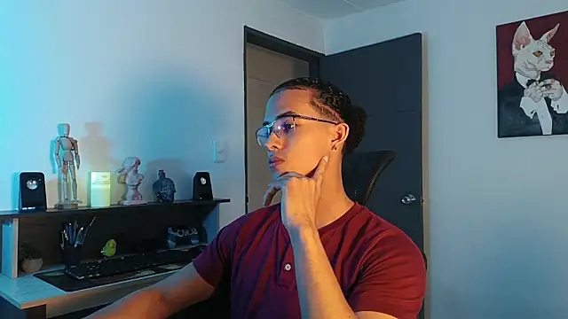 Snapshot of alejo_x3 chatting on 10-08-25, 09:01 alejo x3 online show from 10-08-25, 09:01